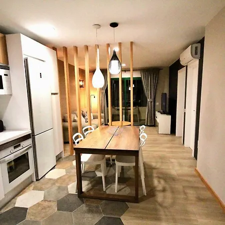 Calle Buenavista 1, Esquina Boulevar Timon. * 莫罗德哈布雷