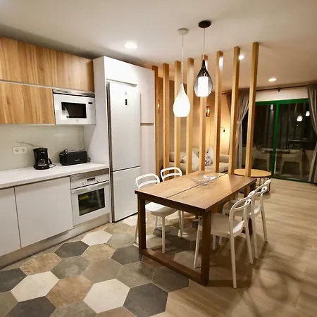 Calle Buenavista 1, Esquina Boulevar Timon. Apartmán *